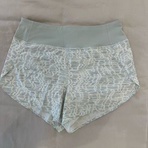 Athleta Run With It 3.5” Light Teal Print Running Shorts